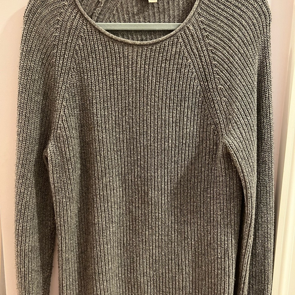 Scoop neck cable knit sweater!